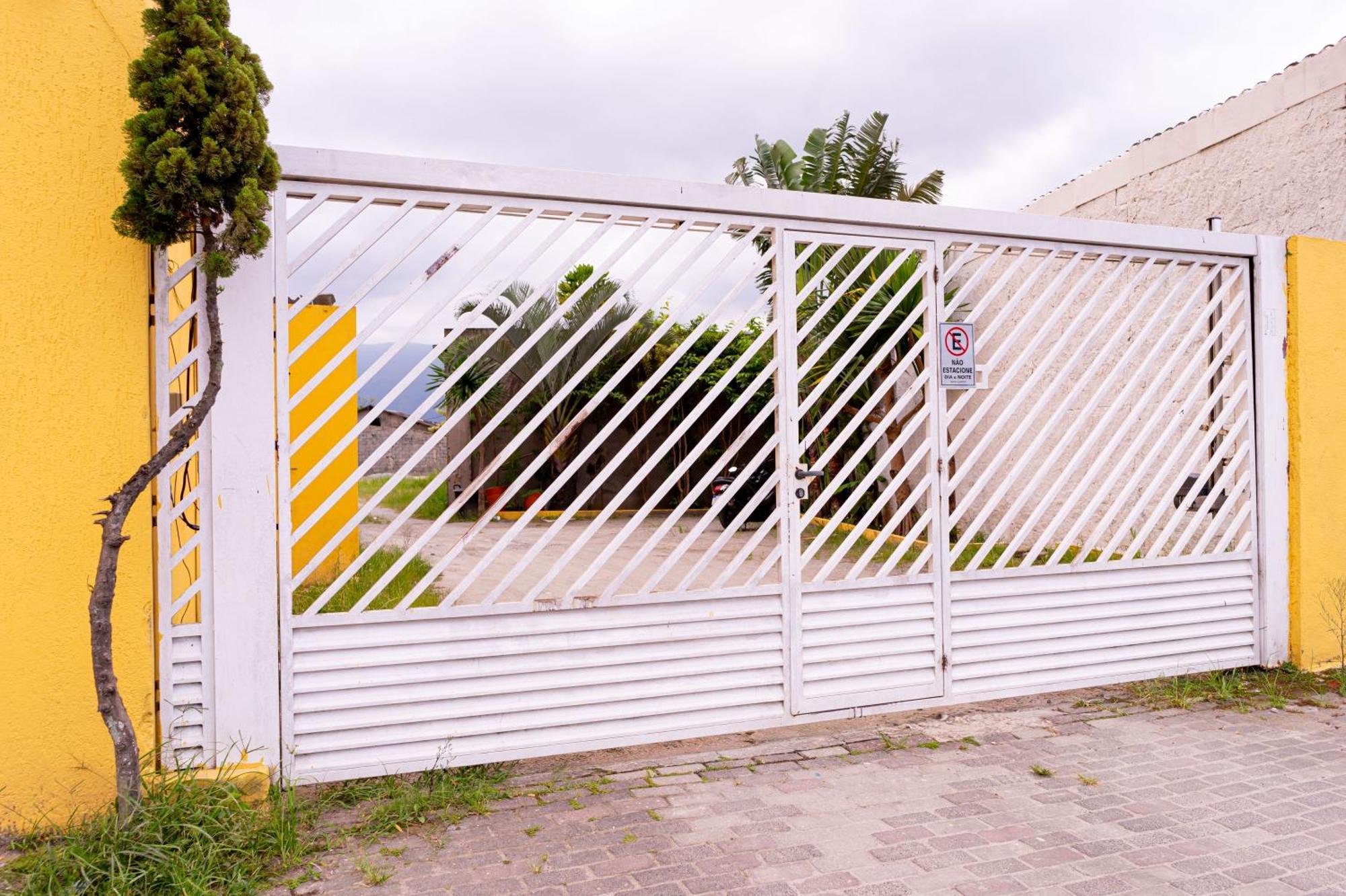 Pousada Hebrom Бертиога Екстериор снимка